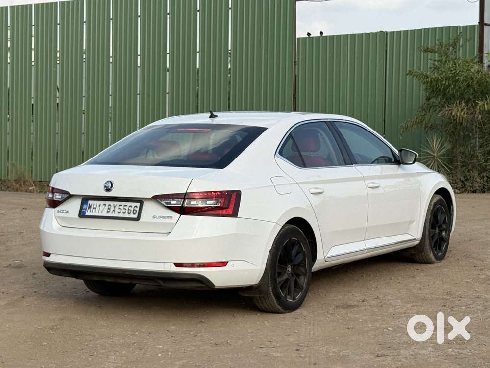 Skoda Superb L&k 2.0 Tdi At, 2019, Diesel