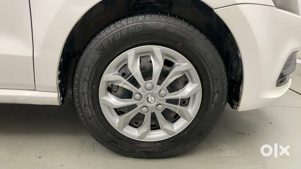 Volkswagen Polo Petrol Trendline 1.2l, 2015, Petrol