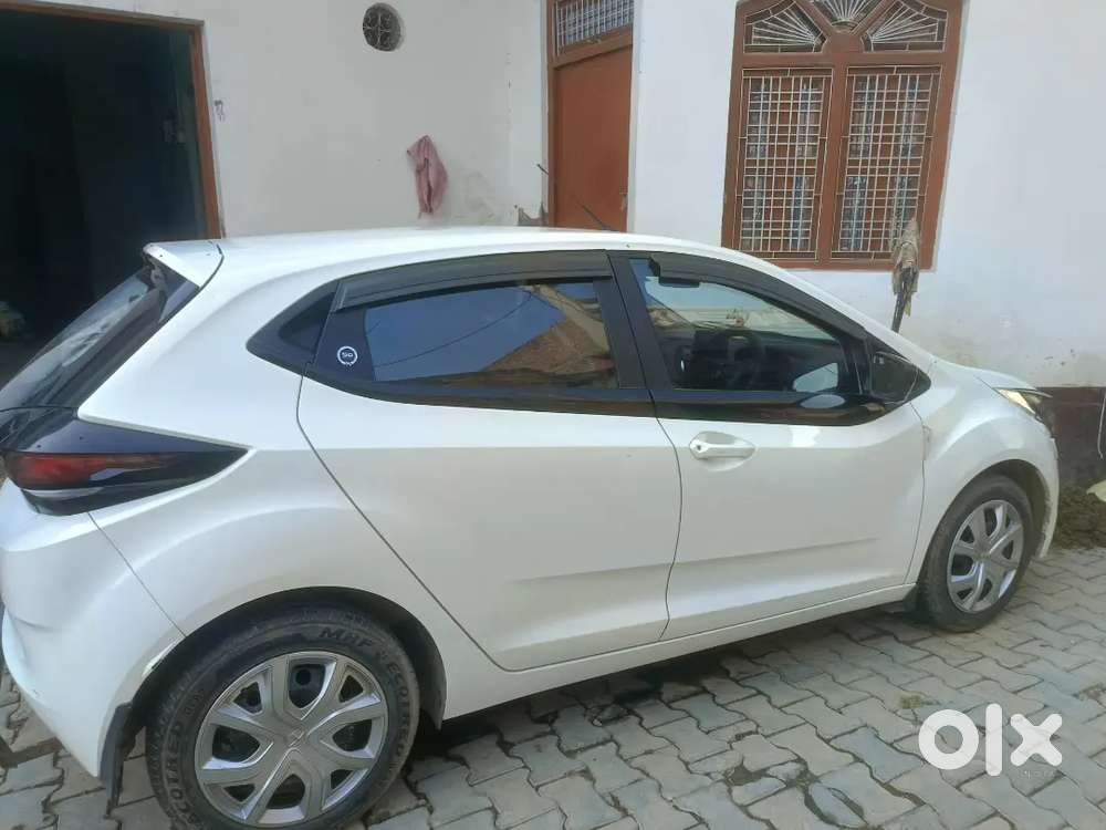 Tata Altroz Xm Plus 2023