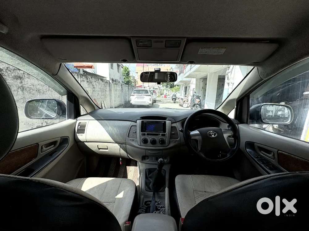 Toyota Innova 2.5 2014