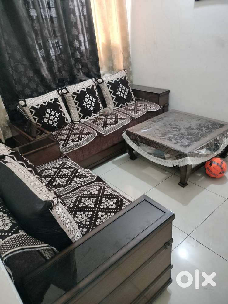 Bumper sofa