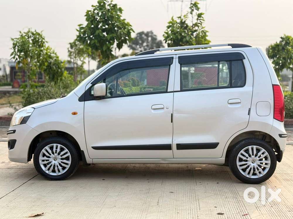 Maruti Suzuki Wagon R 1.0 2010-2019 Vxi (o), 2017, Petrol