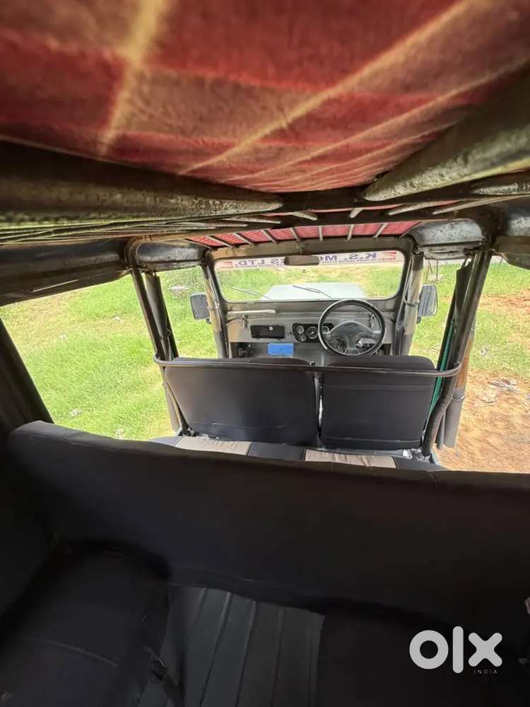 Mahindra Jeep Commander 1999