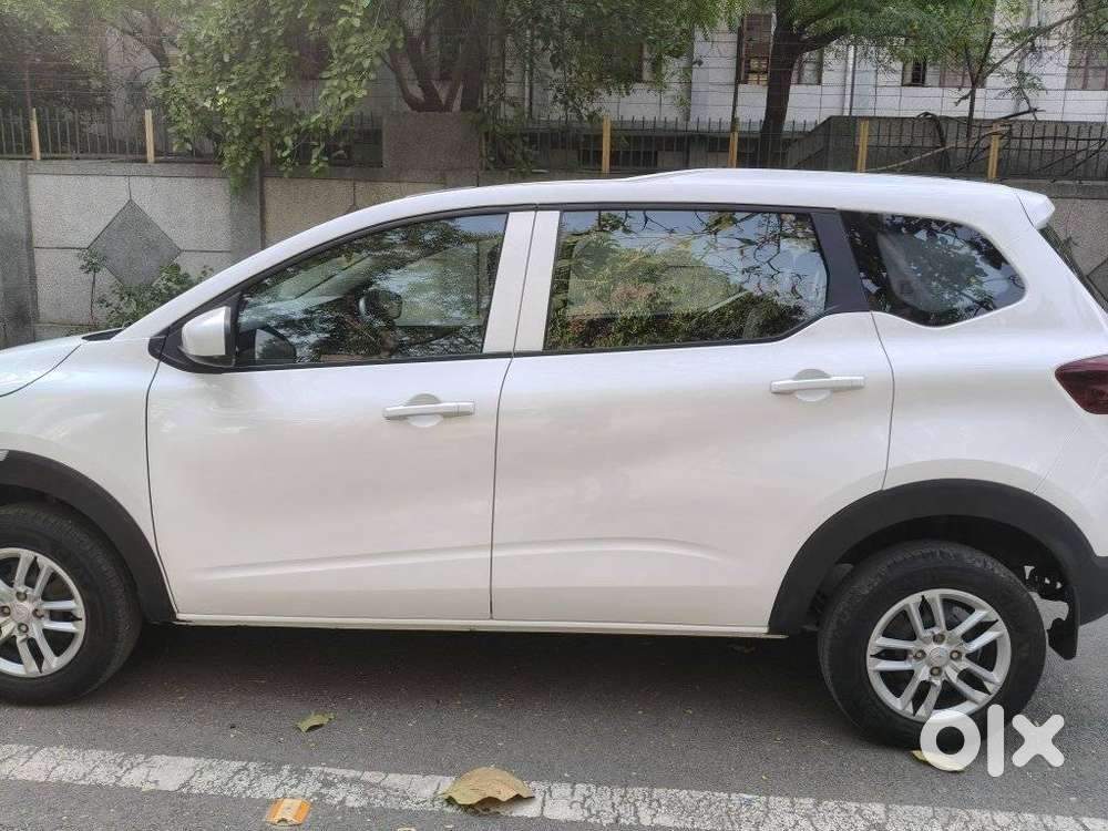 Renault Triber 1.0 Rxe, 2023, Petrol