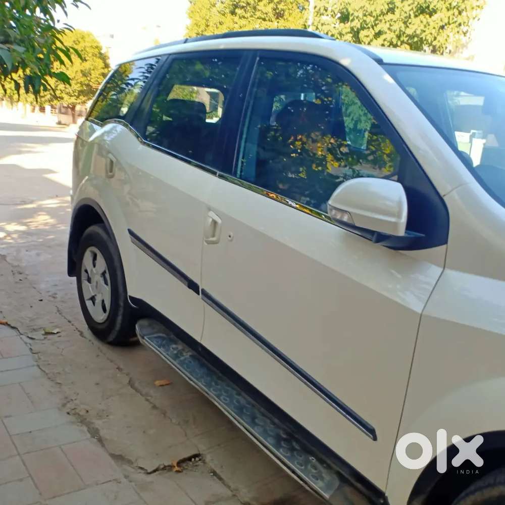 Xuv500 W6 Well Maintain And Very Good Condition
