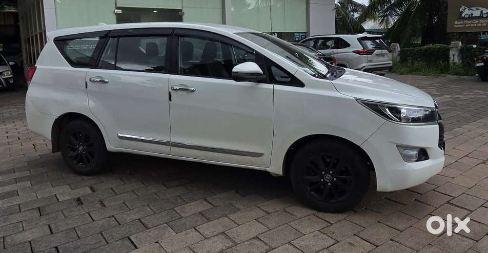 Toyota Innova Crysta 2.4 G Mt, 2019, Diesel