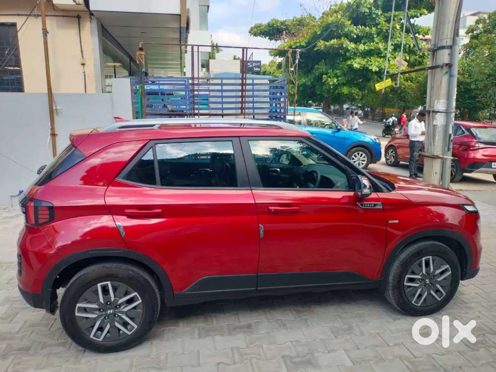 Hyundai Venue 1.0 S (o) Turbo Dct, 2025, Petrol