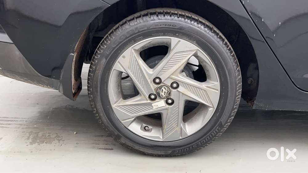 Hyundai Verna 1.5 Sx Ivt, 2022, Petrol