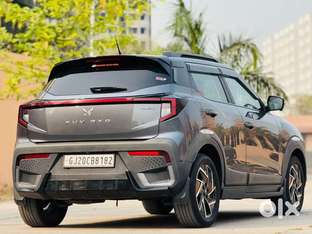 Mahindra Xuv 3xo Ax7 Diesel Mt, 2024, Diesel