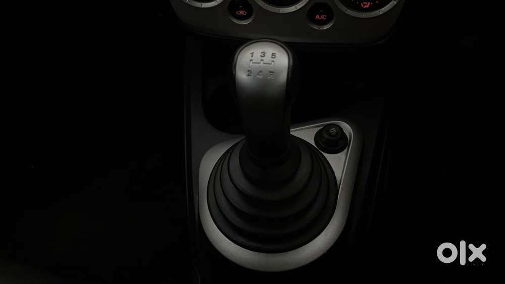 Ford Figo 2010-2012 Petrol Titanium, 2011, Petrol