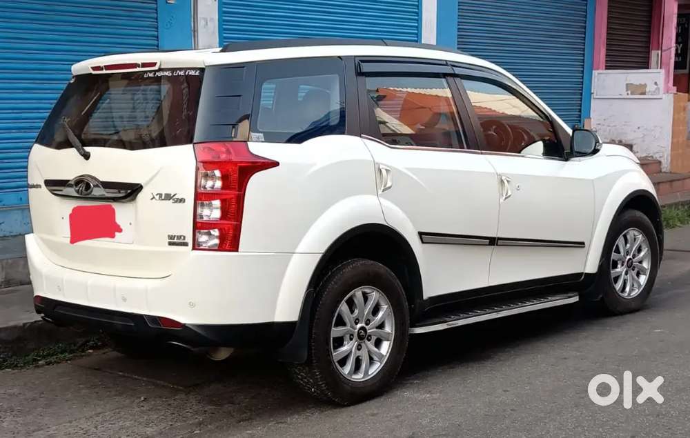 Mahindra Xuv500 2018 Diesel 185000 Km Driven W10 At