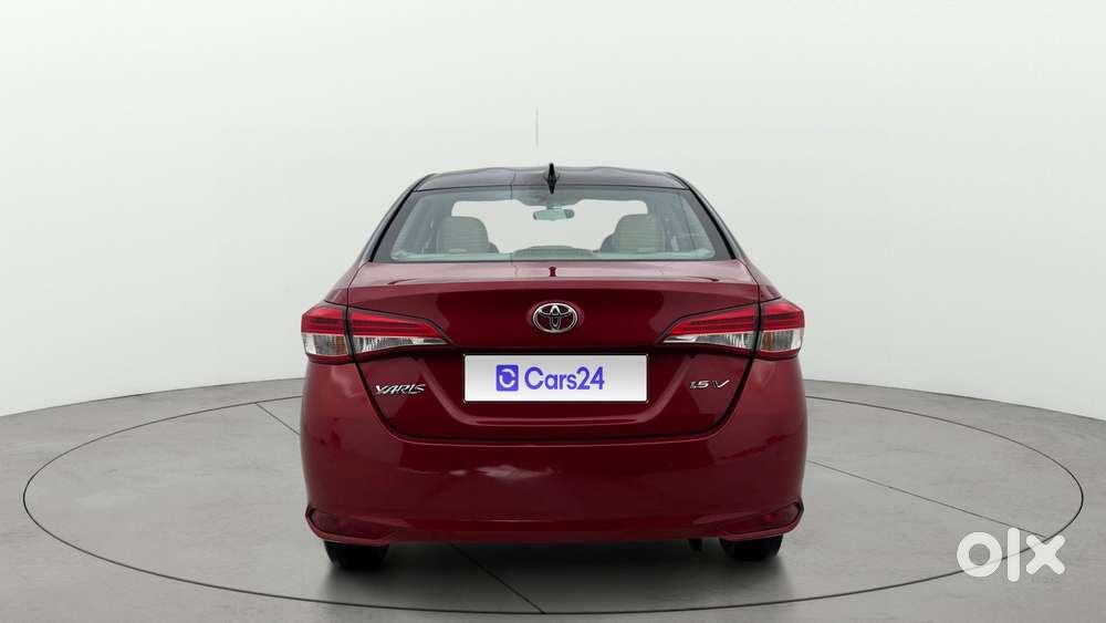 Toyota Yaris V CVT, 2021, Petrol