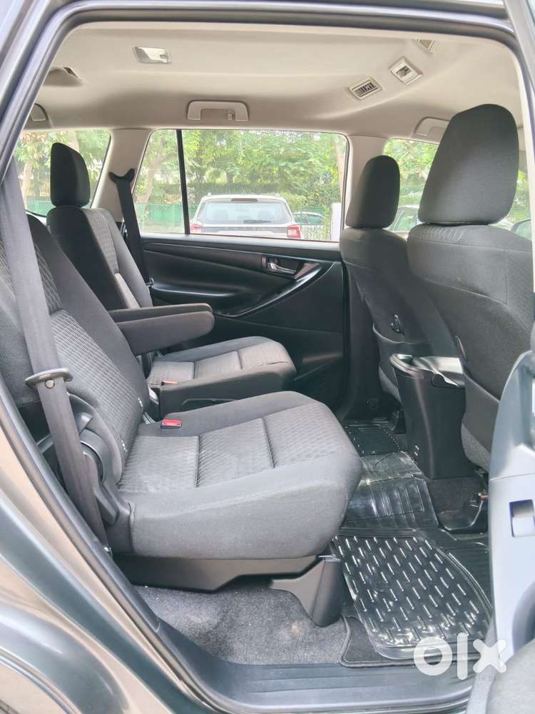 Toyota Innova Crysta 2.4 G Mt 7 Str, 2020, Diesel