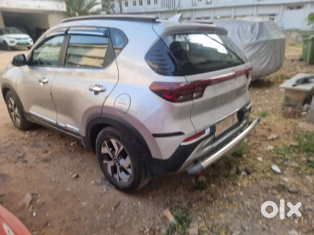 Kia Sonet Diesel Htx 1.5bs 6,  Silver,6 Speed  Manual Transmission