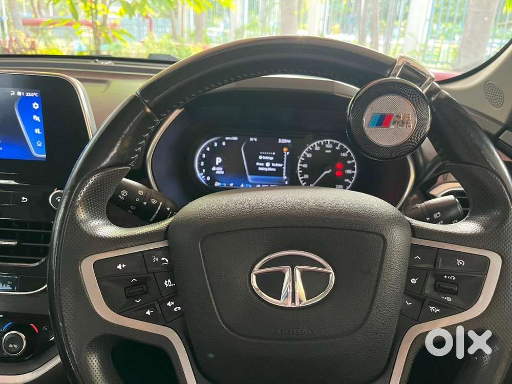 Tata Harrier Automatic With Panoramic Sunroof Xza Plus
