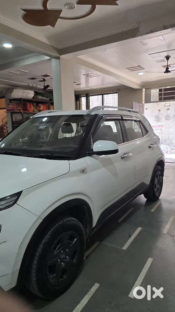 Hyundai Venue 2020 Cng & Hybrids 89000 Km Driven