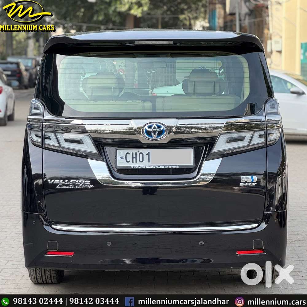 Toyota Vellfire Vip – Executive Lounge, 2022, Cng & Hybrids