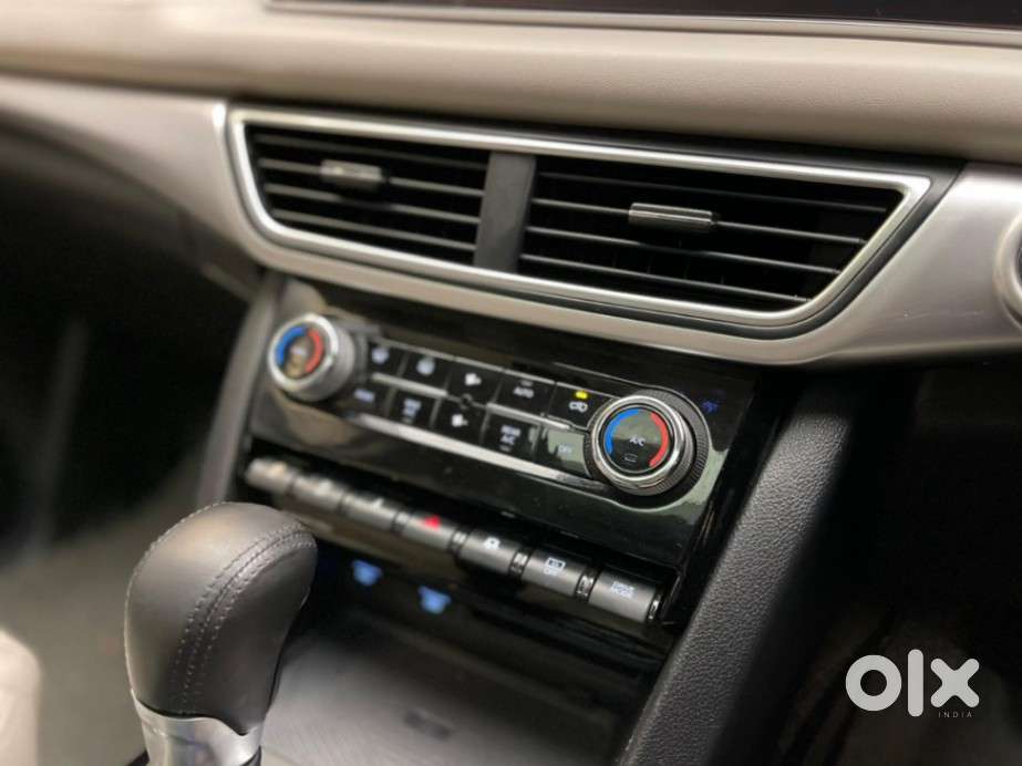 Mahindra Xuv700 2.2 Ax 7 Diesel At Luxury Pack Str, 2022, Diesel