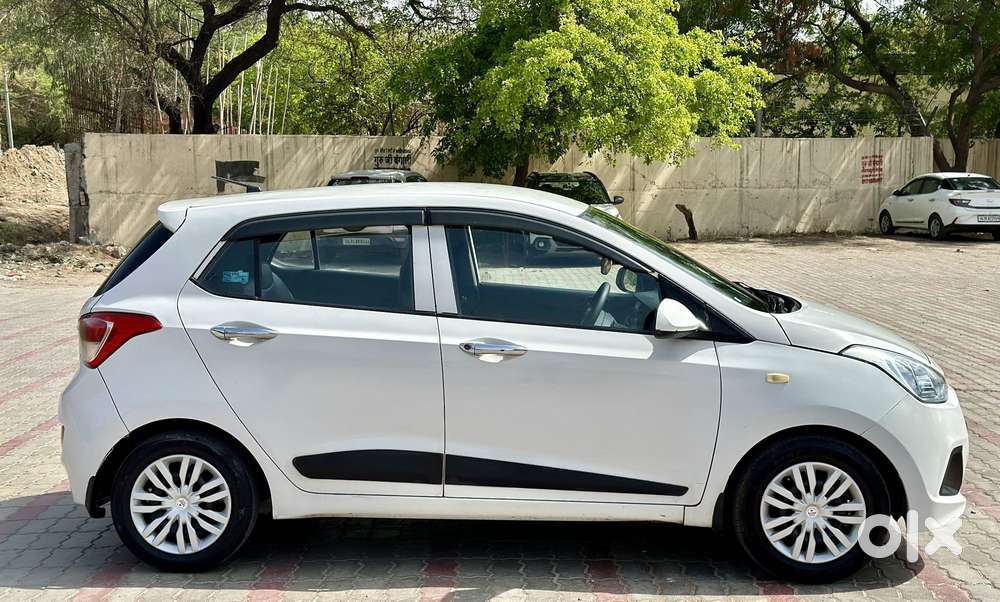Hyundai Grand I10 Magna Cng, 2015, Cng & Hybrids