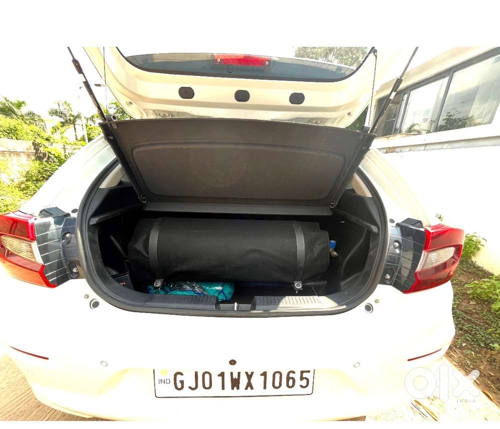 Maruti Suzuki Baleno Cng 2025
