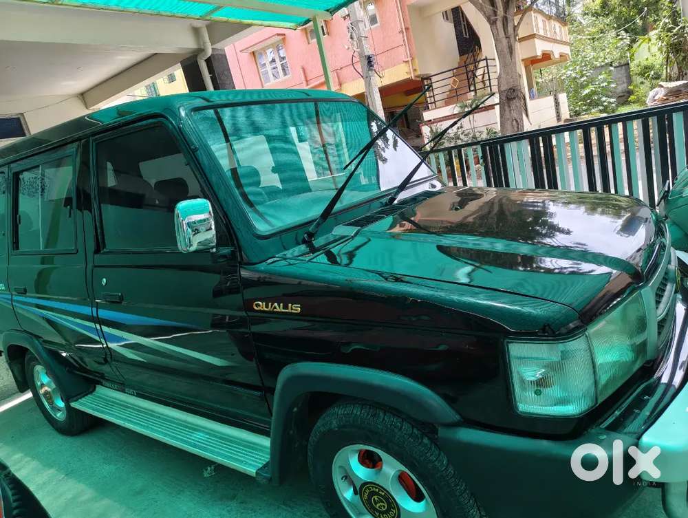 Toyota Qualis 2001