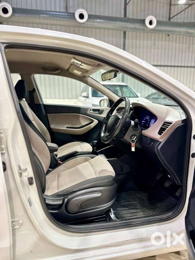 Hyundai I20 Petrol Asta, 2017, Petrol