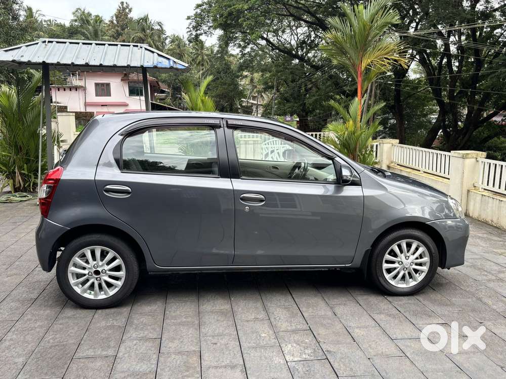 Toyota Etios Liva Vx, 2015, Petrol