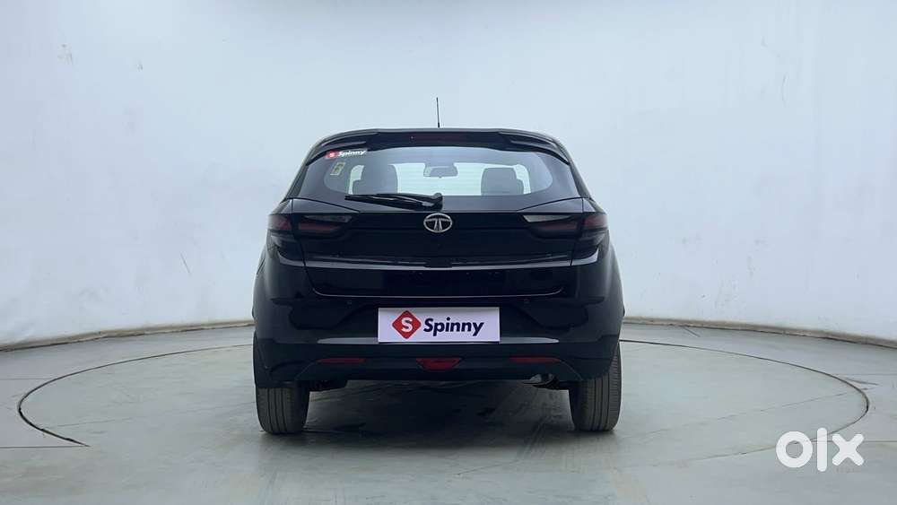 Tata Altroz 1.2 Xz Plus Dark Edition, 2022, Petrol