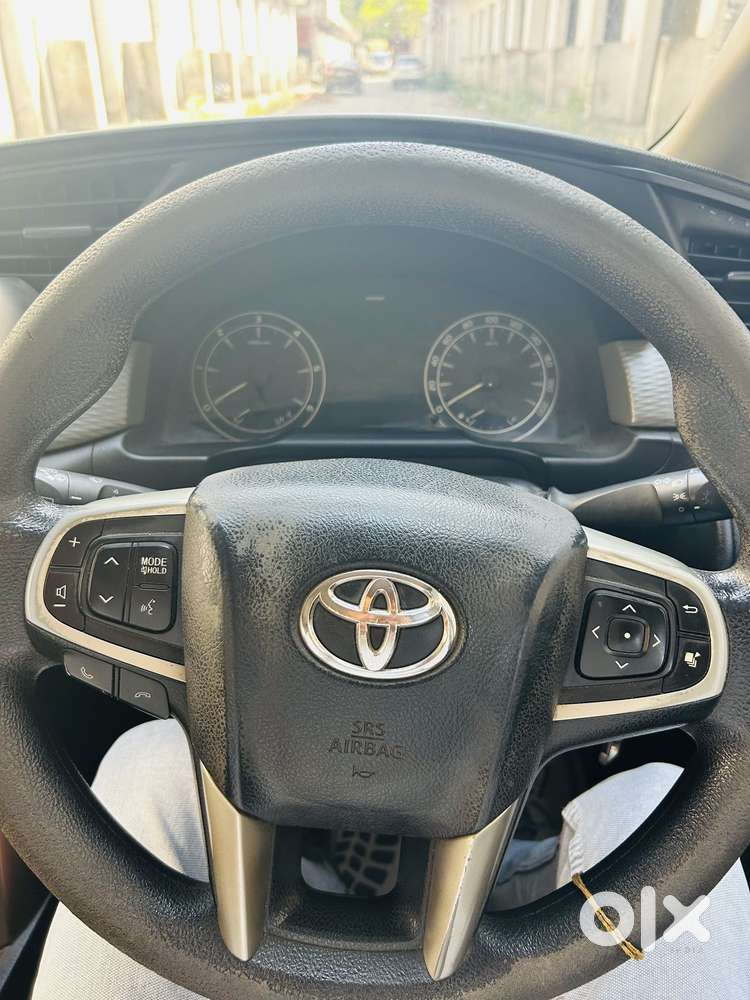 Toyota Innova Crysta 2.8 Gx At, 2016, Diesel