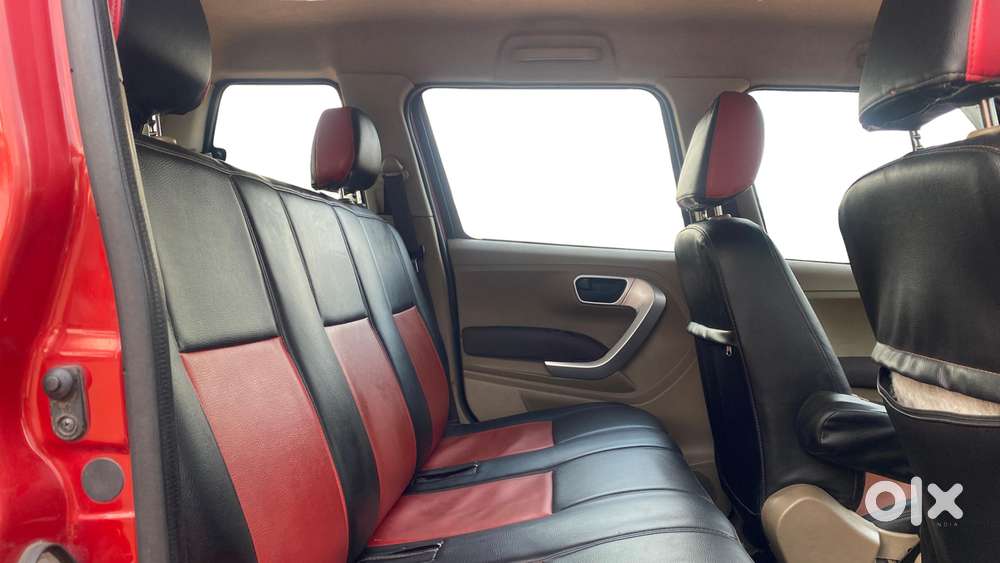 Mahindra Tuv 300 Mhawk100 T8, 2016, Diesel