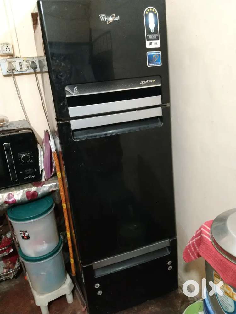Whirlpool 251L triple door refrigerator with 1yr compressor warranty