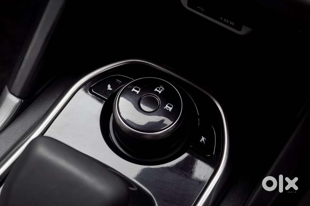 Tata Safari Pure Plus S Dark Edition At, 2025, Diesel