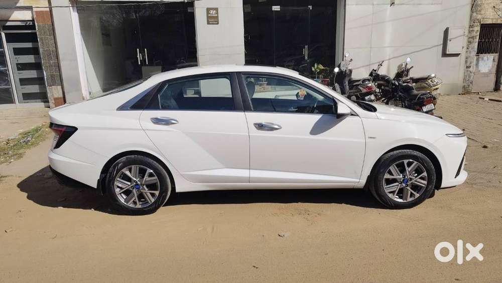 Hyundai Verna 1.5 Sx (o) Ivt, 2024, Petrol