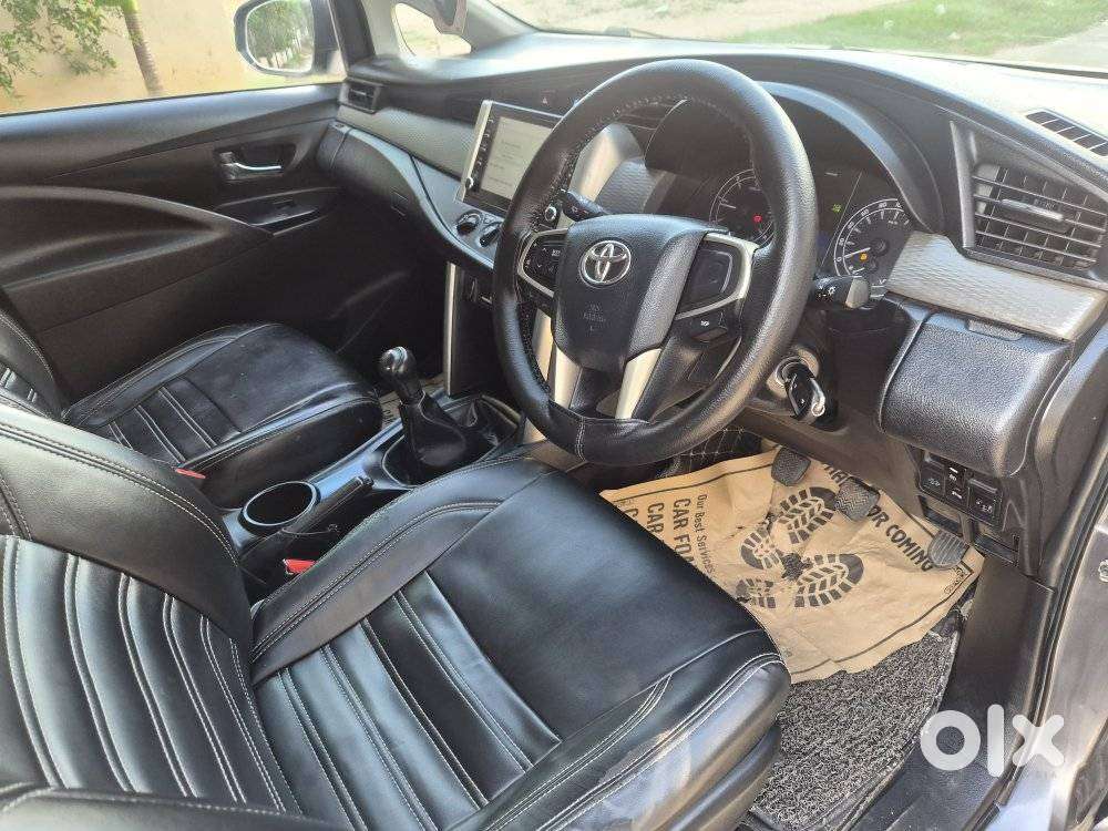 Toyota Innova Crysta 2.4 G Plus Mt 8 Str, 2021, Diesel