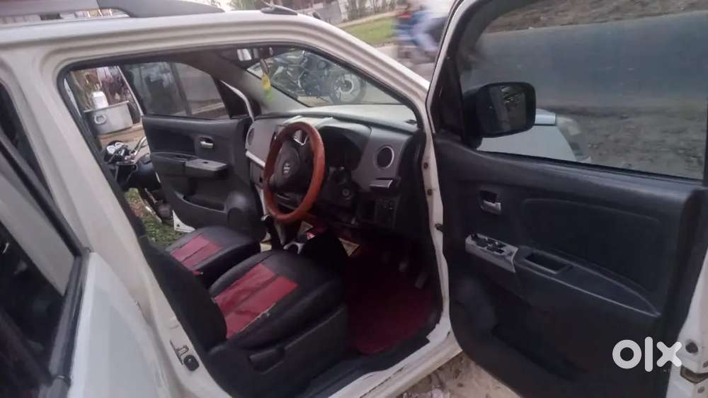 Maruti Suzuki Brezza 1.5 Lxi 2014