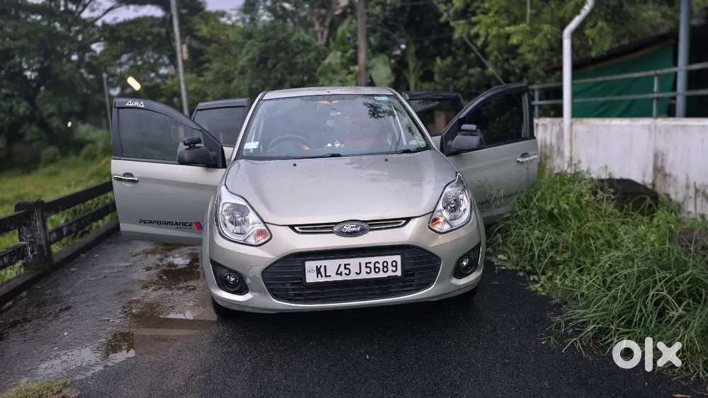 Ford Figo Diesel Lxi 2013, Company Service Genuine Km. You Can Check