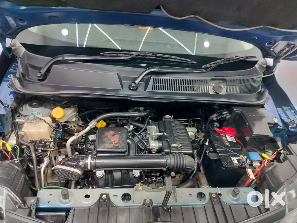 Renault Triber Rxz, 2021, Petrol