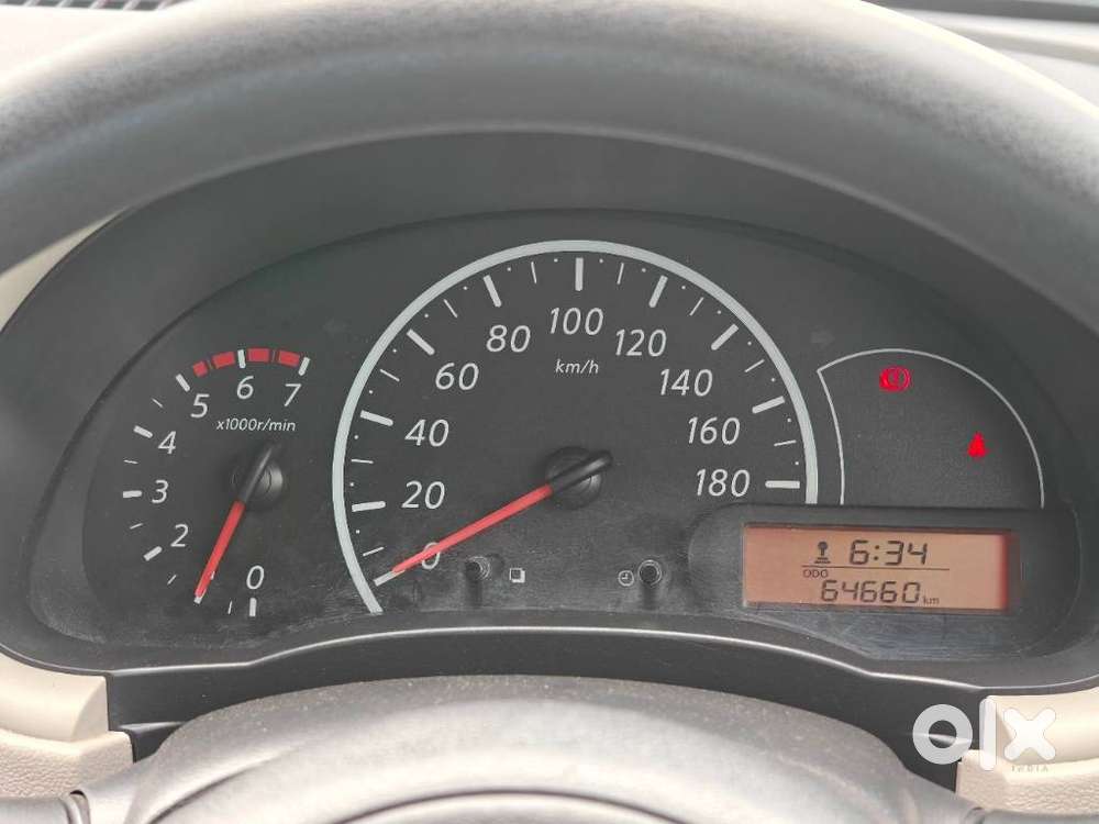 Nissan Micra Active Xv, 2015, Petrol