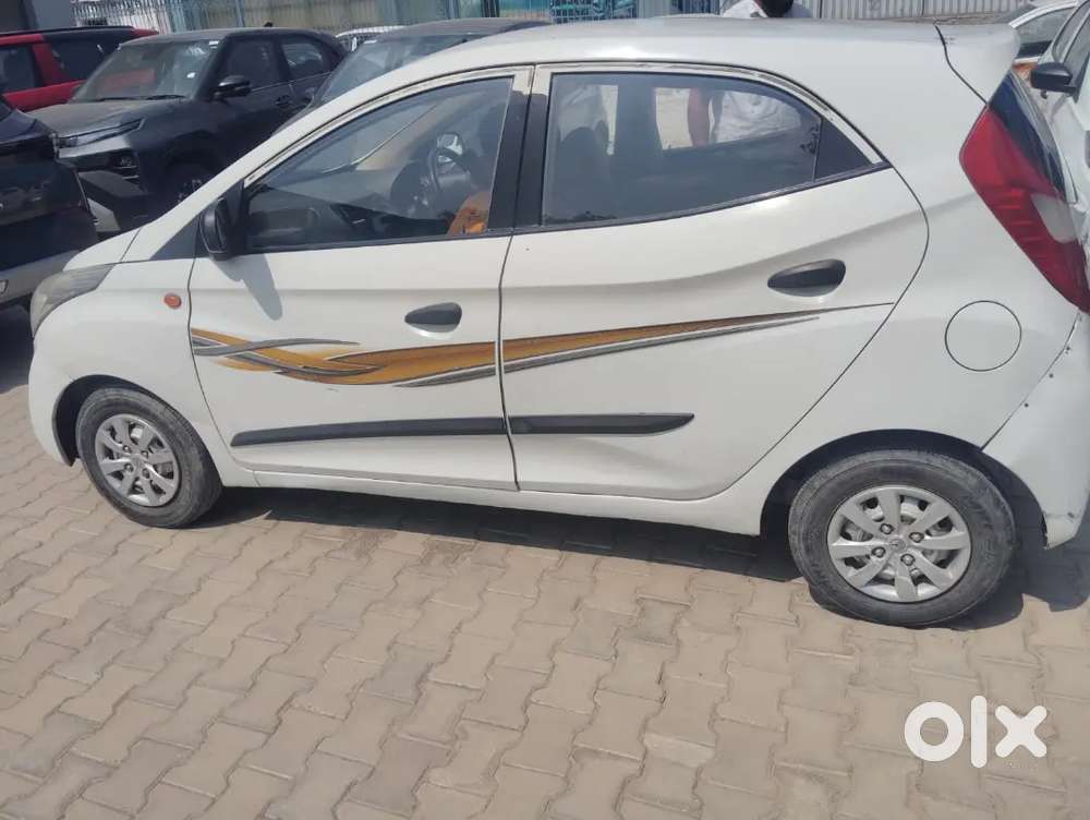 Hyundai Eon 2015 Petrol 100000 Km Driven