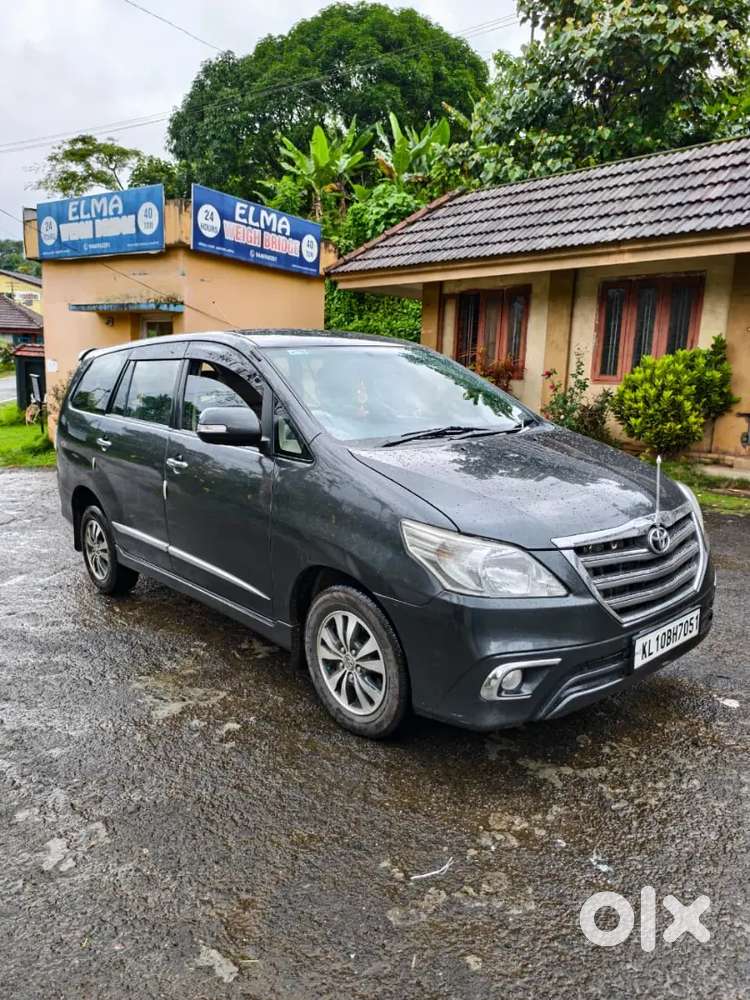 Toyota Innova 2015 Diesel Well Maintained