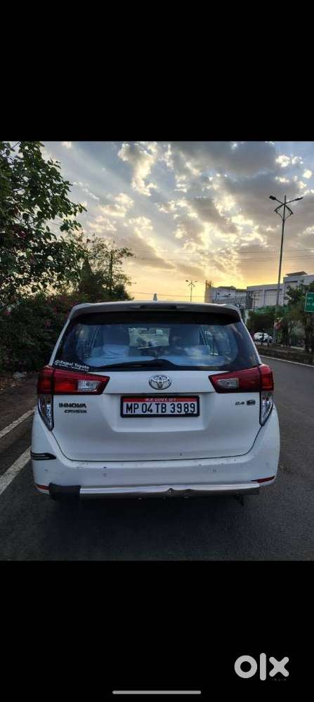 Toyota Innova Crysta 2.4 G Mt 7 Str, 2022, Diesel
