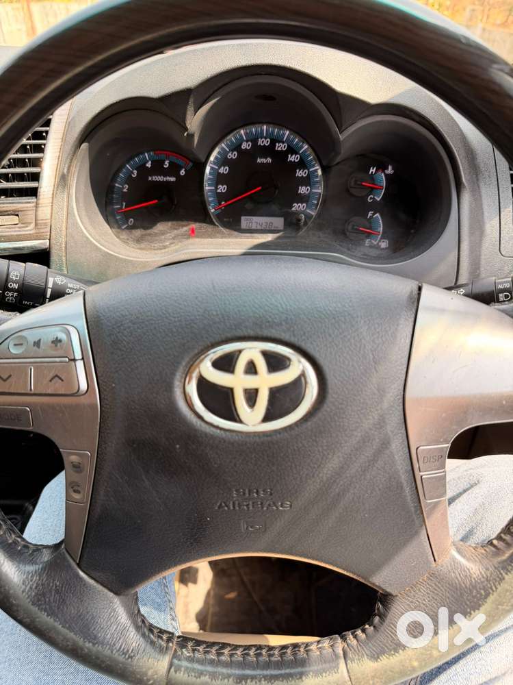 Toyota Fortuner 2011-2016 4x4 Mt, 2014, Diesel