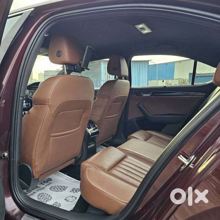 Skoda Superb 2.0 L&k Tsi At, 2024, Petrol