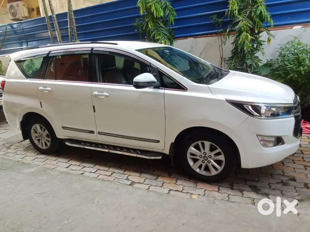 Petrol Toyota Innova Crysta 2018  Manual