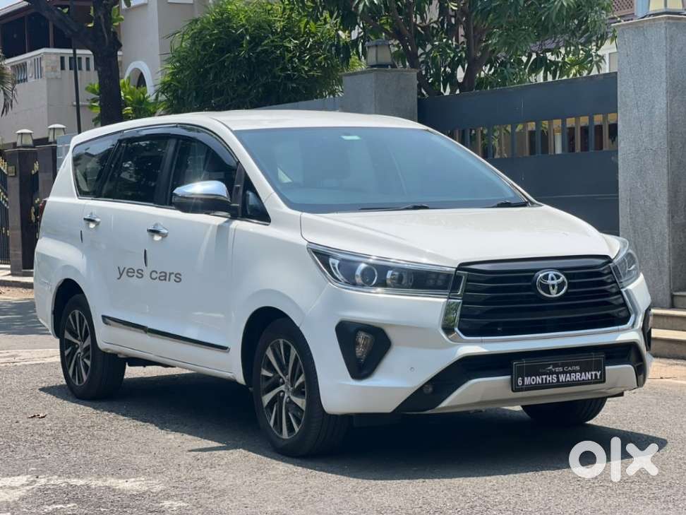 Toyota Innova Crysta 2.8 Z, 2022, Petrol