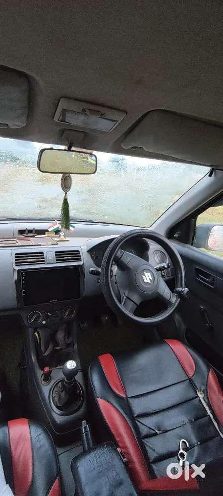 Good Condition Me Gaadi He Koi Kaam Nhi He Gaadi Ke Andar