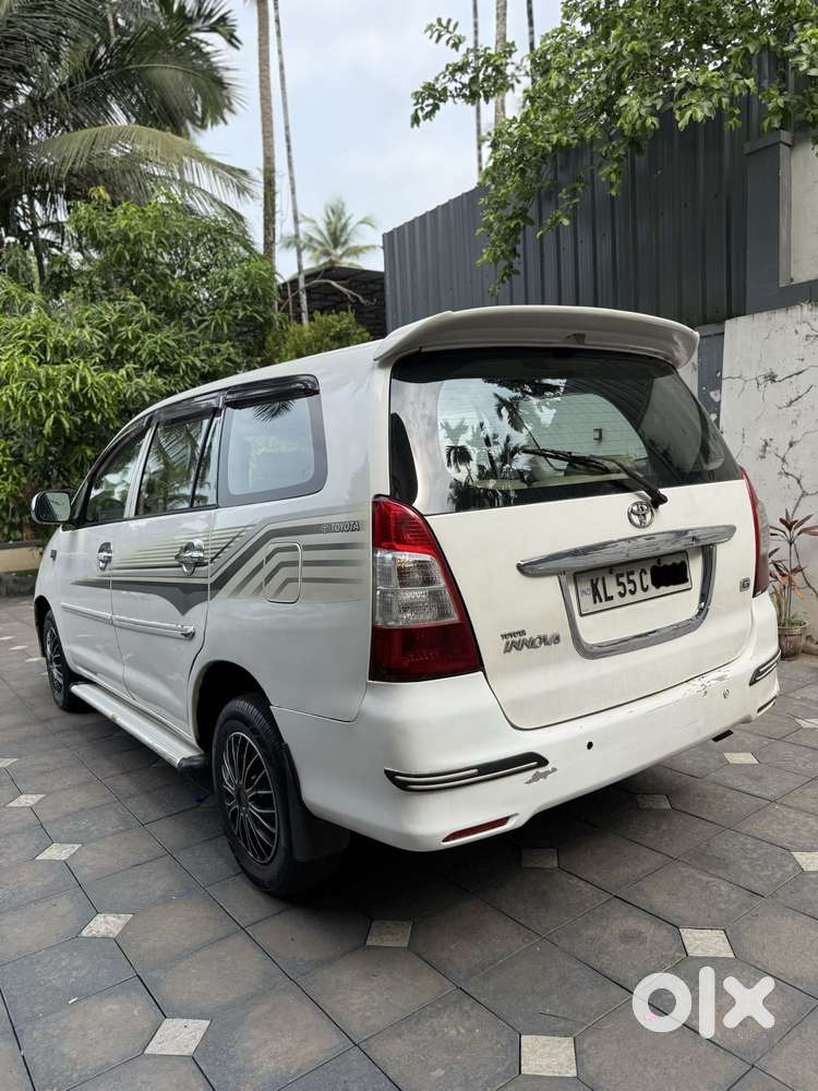 Toyota Innova 2.5 G (diesel) 8 Seater, 2009, Diesel