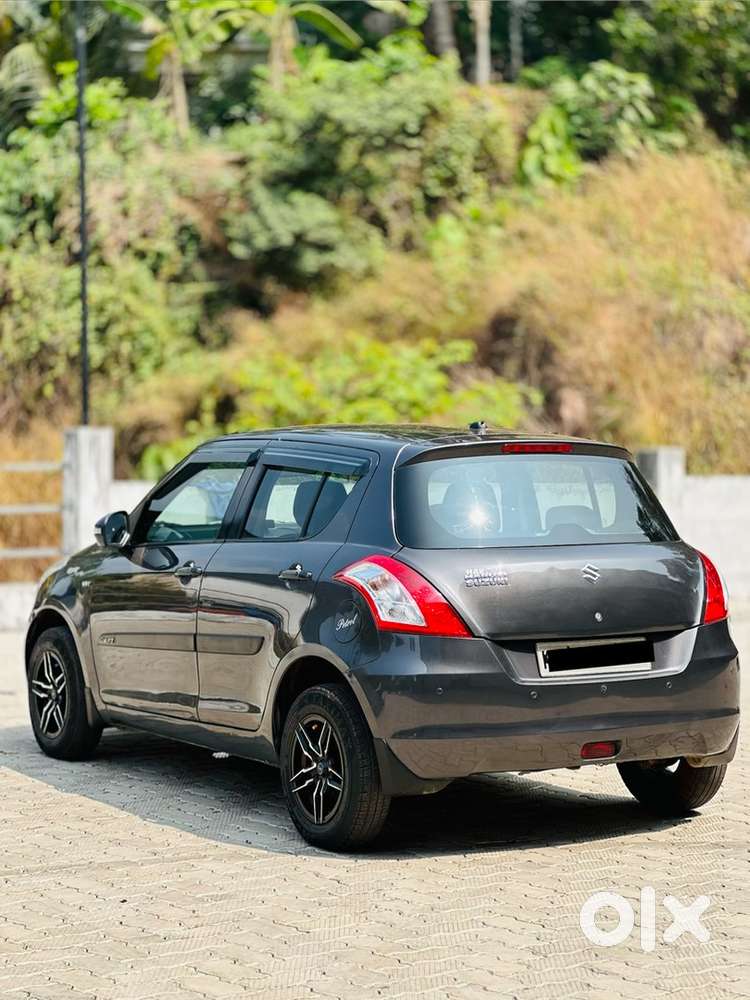Maruti Suzuki Swift 2017 Petrol 85000 Km Driven