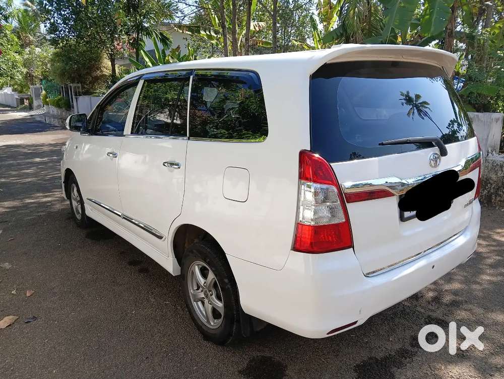 Toyota Innova 2015 Diesel Well Maintained