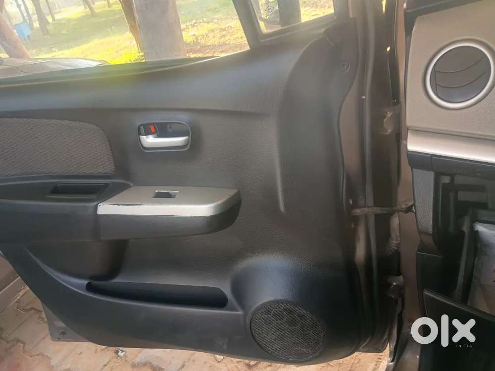 Wall Maintenance, Very Nice And Company Fitted Cng, 30+ Average,